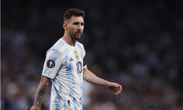 手机一碰就付钱，这波操作到底多离谱？